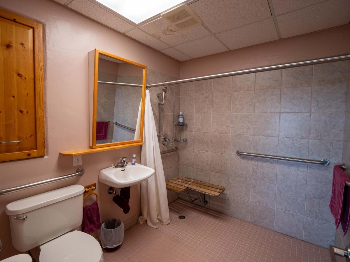Good Karma Inn Гомер Екстер'єр фото